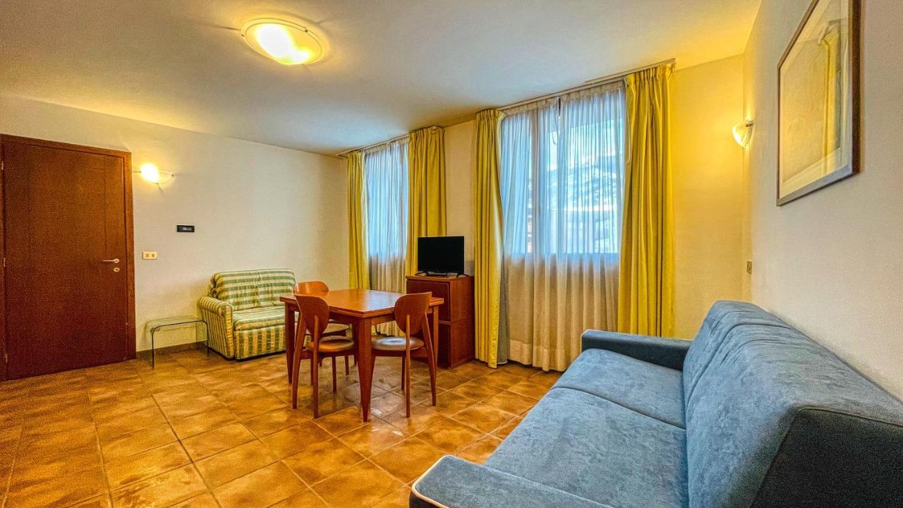 Appartamento Smith Arneis - Affitti Brevi Italia Bardonecchia Luaran gambar